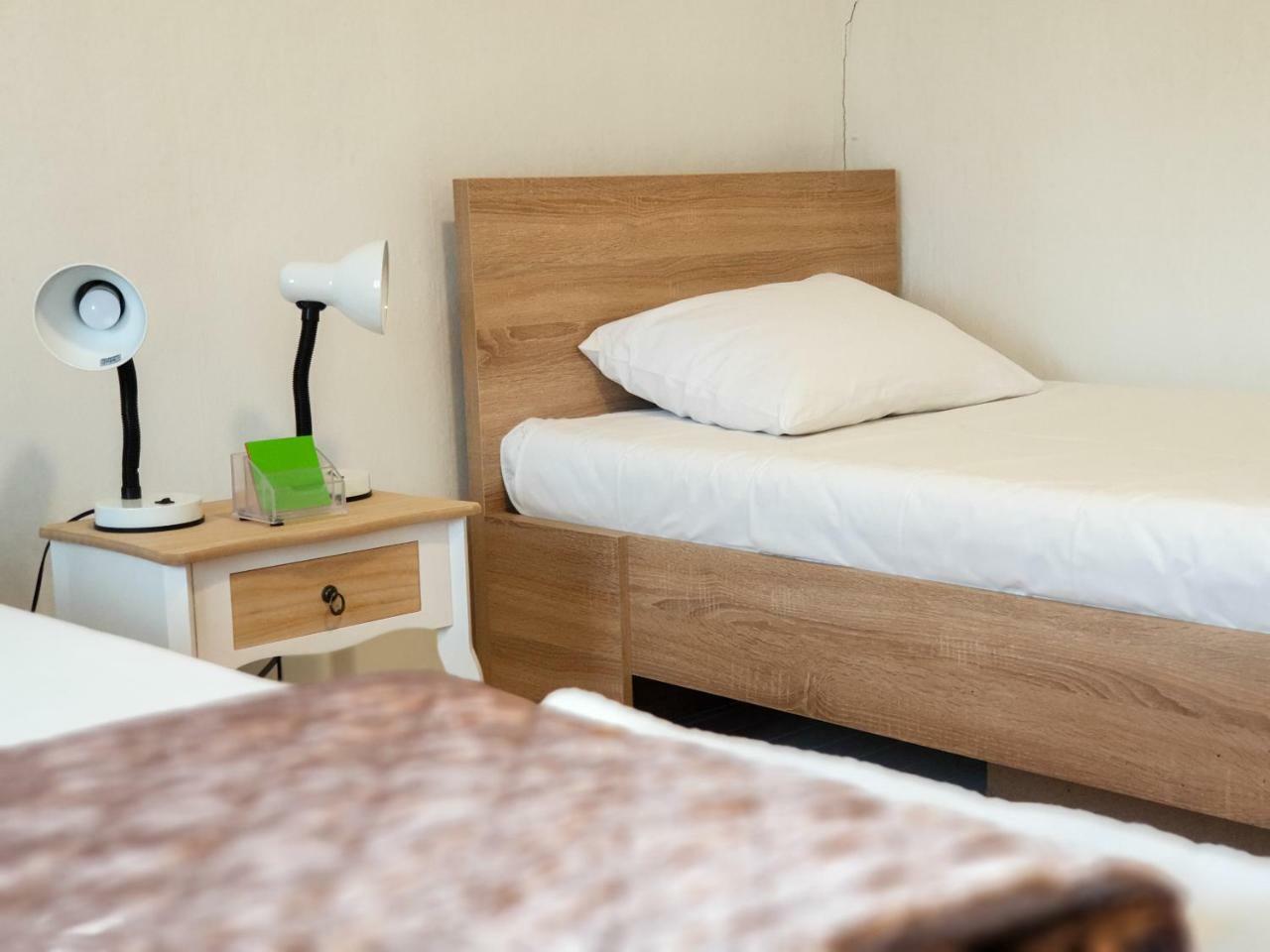 Kulla Dula Guesthouse Gjakova Extérieur photo