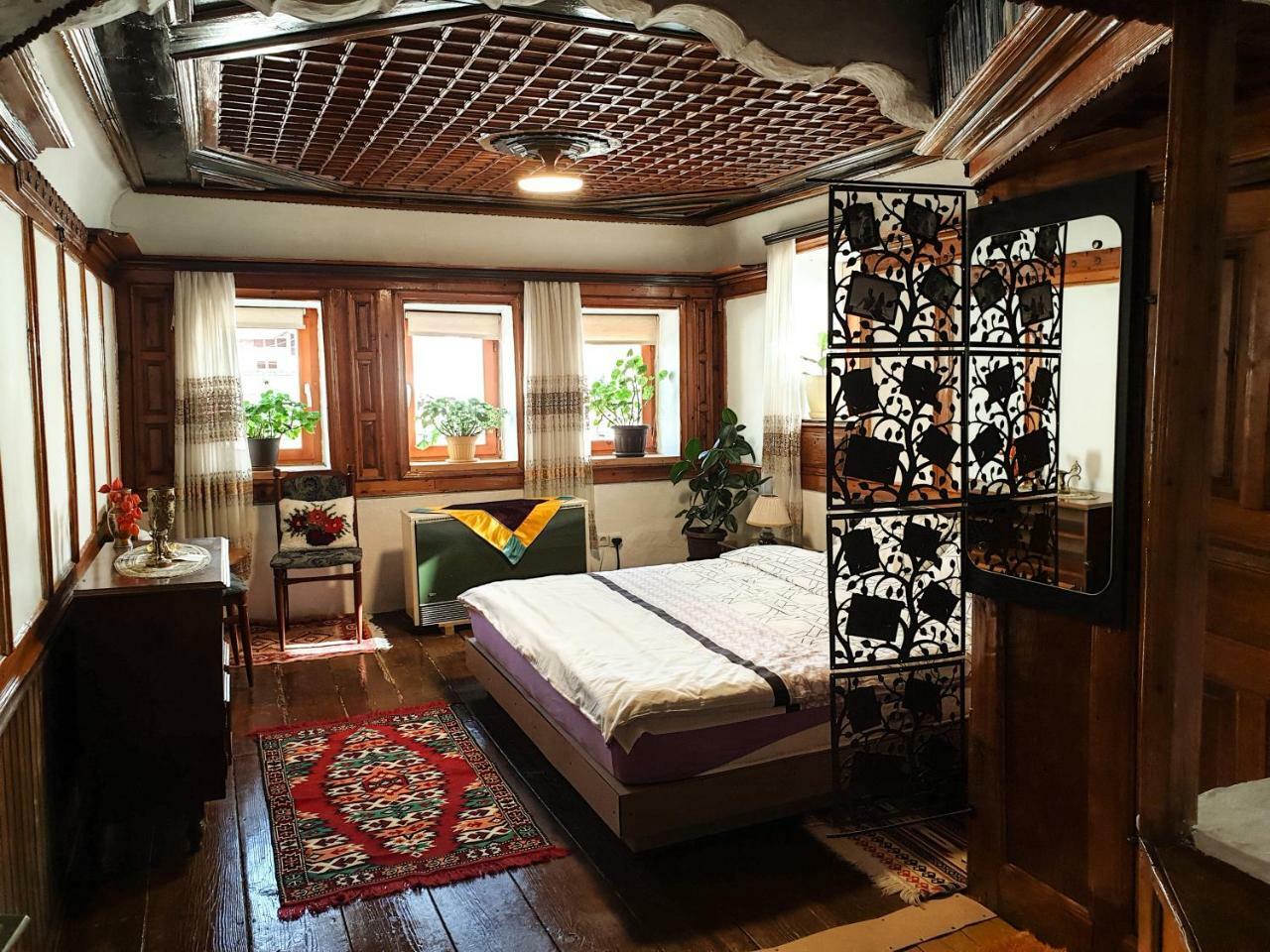 Kulla Dula Guesthouse Gjakova Extérieur photo