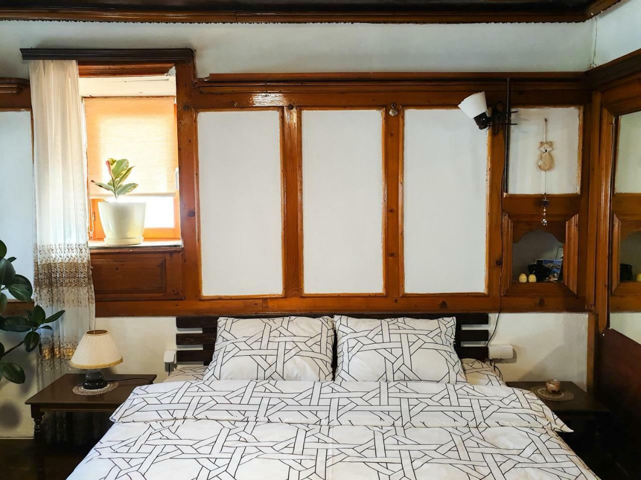 Kulla Dula Guesthouse Gjakova Extérieur photo