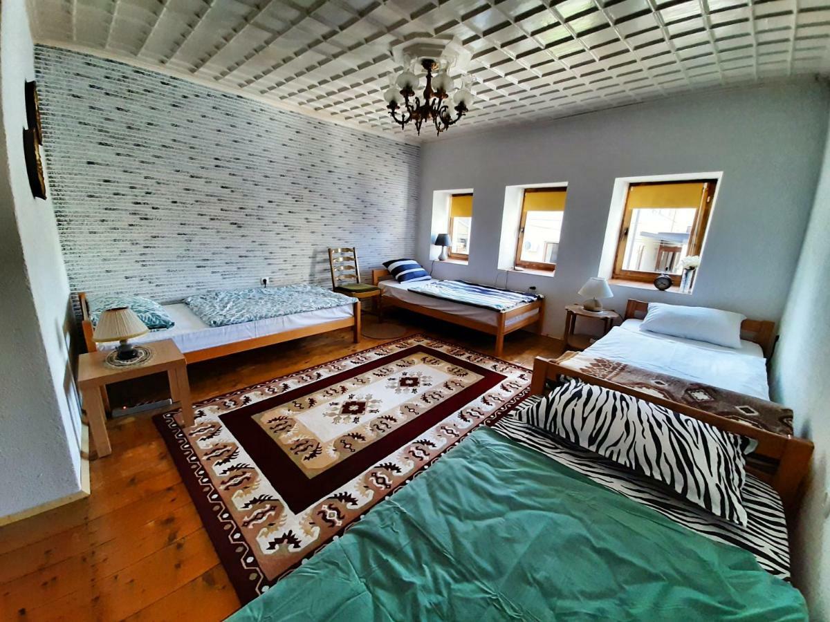 Kulla Dula Guesthouse Gjakova Extérieur photo